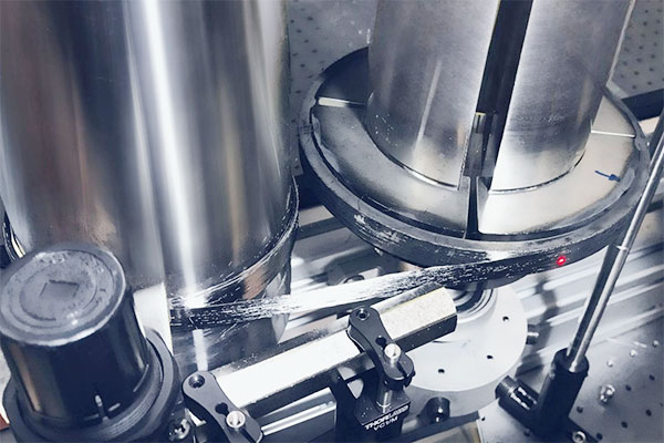 Fraunhofer EMI開發(fā)了局部熱解方法，以收回連續(xù)的碳纖維