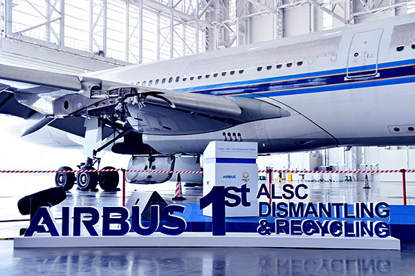 波音高層在參議院聽(tīng)證會(huì)上強(qiáng)調(diào)了熱塑性復(fù)合材料對(duì)于飛機(jī)制造的重要性