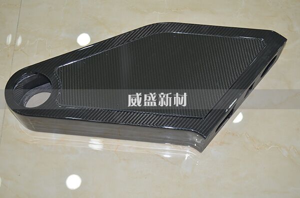 碳纖維列車機(jī)械外殼