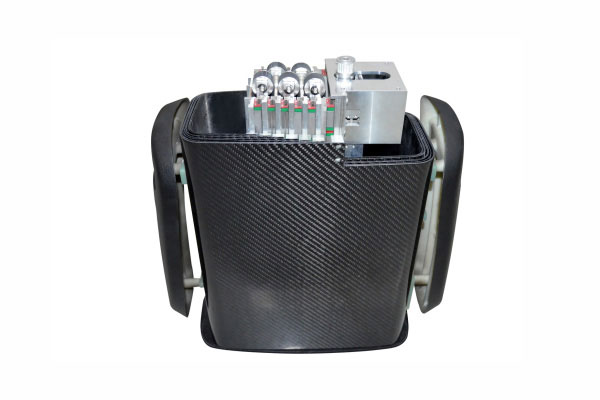 碳纖維電力巡檢機(jī)器人